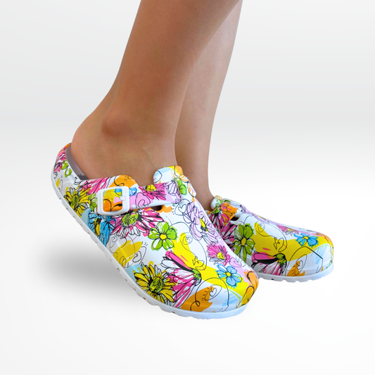 Socas de enfermagem coloridas com padrão floral, leves e confortáveis, perfeitas para enfermeiros, médicas, auxiliares e profissionais de saúde que procuram estilo e praticidade no trabalho.